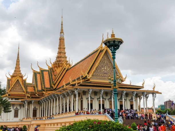 Dịch vụ dịch tiếng Campuchia/Khmer nhanh và chính xác 2022